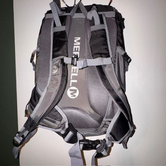 Merrell Tamarack Hiking Backpack - Picture 6 of 10